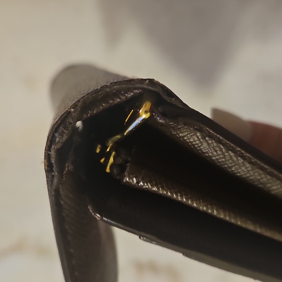 Louis Vuitton Damier Sarah Long Wallet - Picture 7 of 17